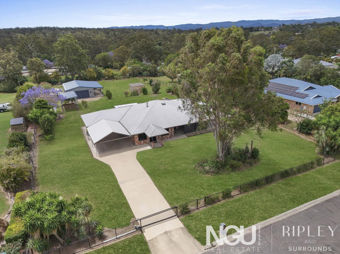 39 Pat Slattery Place Lowood QLD 4311