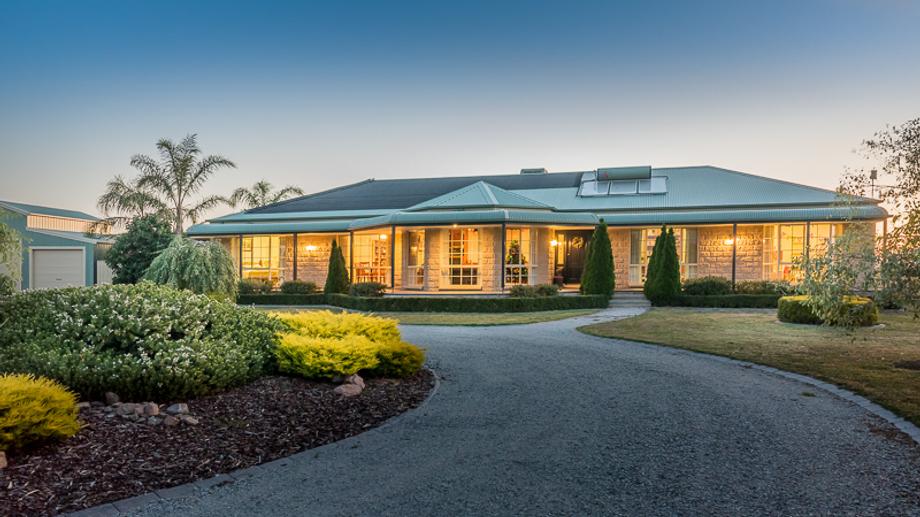 160 ELEVEN MILE ROAD Tynong VIC 