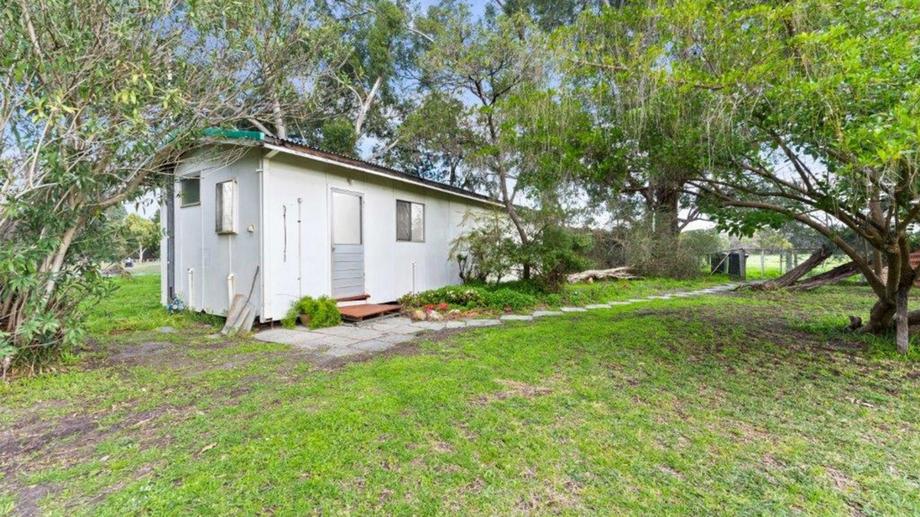 25 Almeria Parade Muchea WA 6501