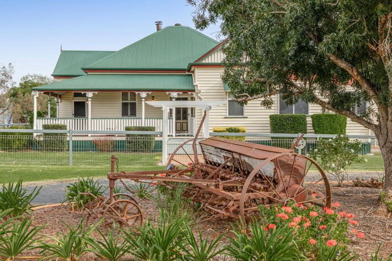 381 Cambooya Connection Road Cambooya QLD 4358