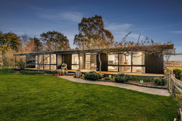 53 Pickerings Lane Kyneton VIC 3444