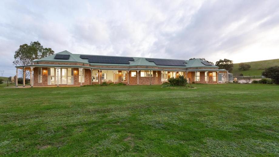 590  Eagles Nest Road Strathewen VIC 3099