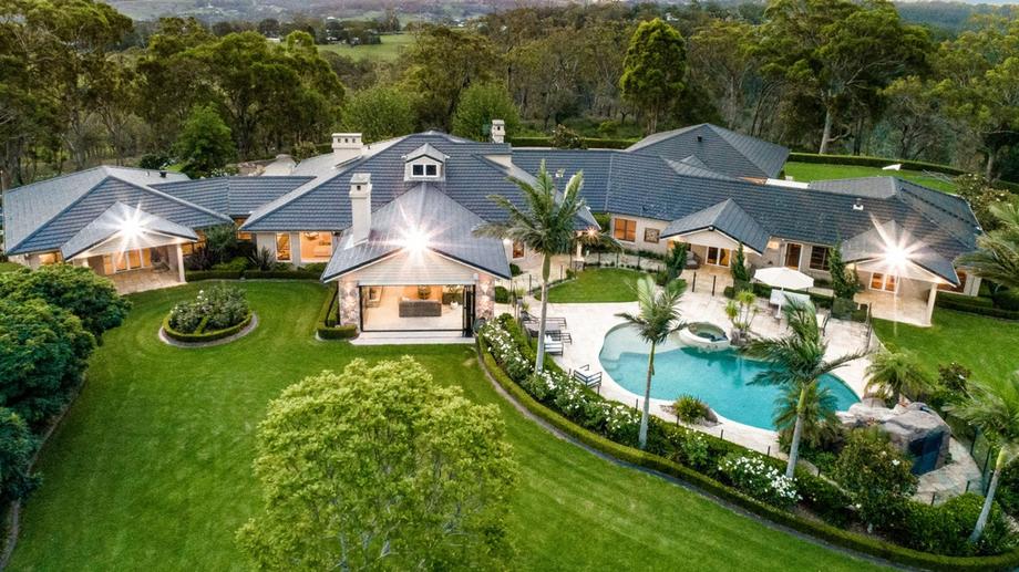 11 Oakhill Place Preston QLD 4352