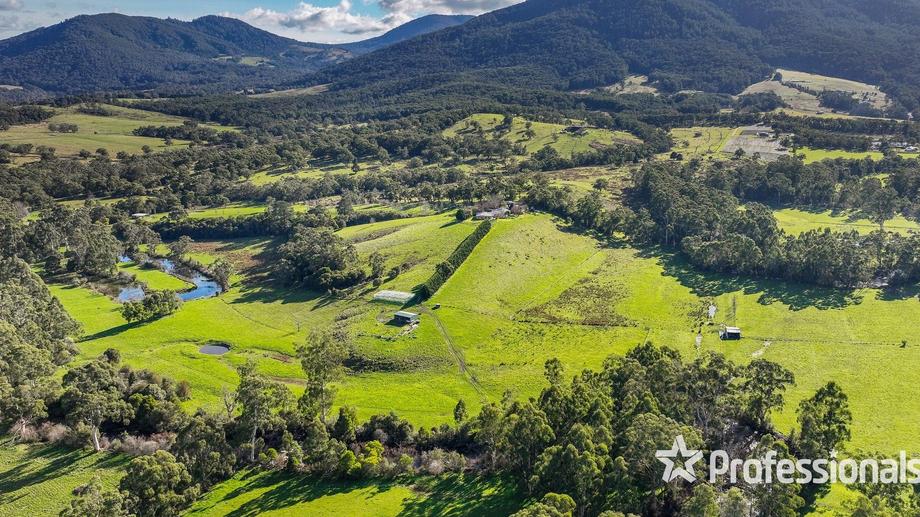 530 Station Road Wesburn VIC 3799