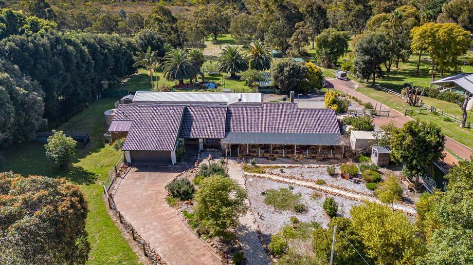 65 Lee-Steere Drive Mariginiup WA 6078