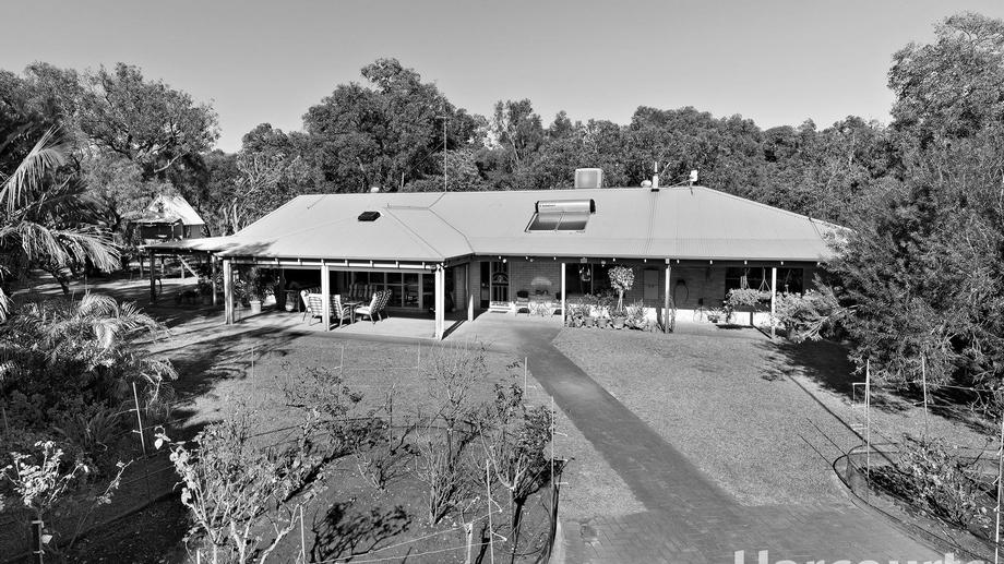 41 Summerhill Drive Stake Hill WA 6181