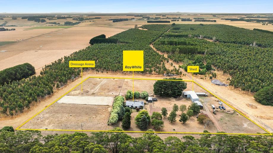 585 Tomahawk Creek Road Simpson VIC 3266