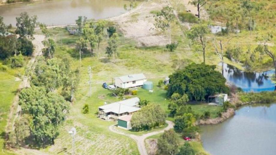 85 ELLIS ROAD Bloomsbury QLD 