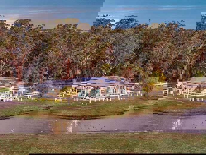 154 Danns Lane Keith Hall NSW 2478