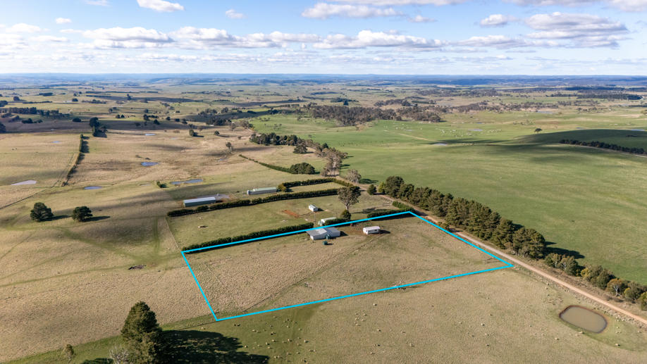 225 McAlister Road Laggan NSW 2583