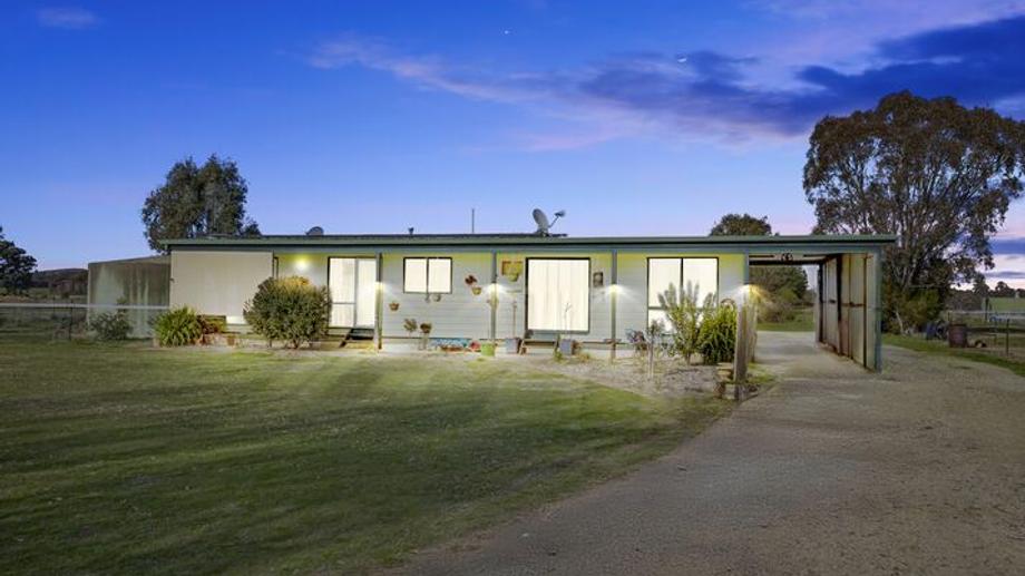 21 Bains Road  Navarre VIC 3384