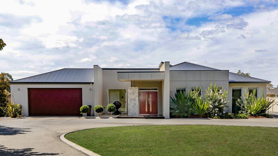 22 Rhodes Drive Sale VIC 3850