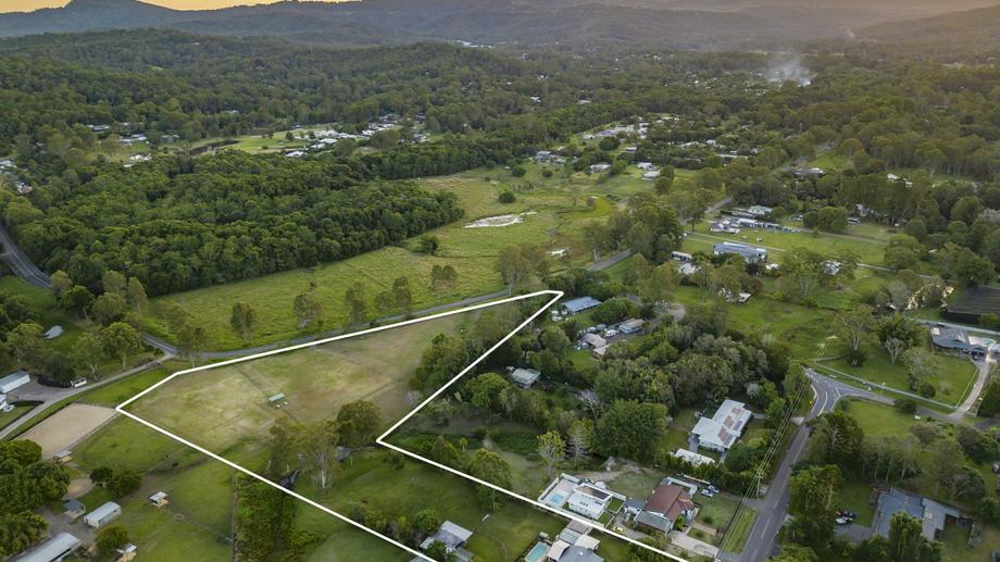 677 Glenview Road Glenview QLD 4553