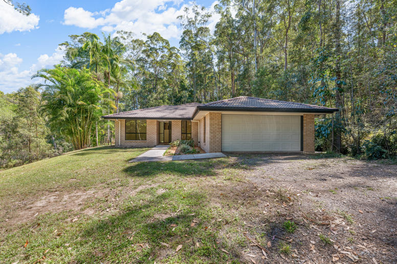 33 Kamala Drive Lake Macdonald QLD 4563