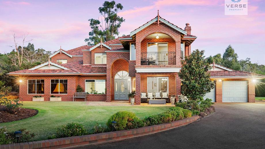 19 Kelvin Road Wattle Grove WA 6107