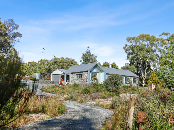 25 Tattersalls Road Beaconsfield TAS 7270