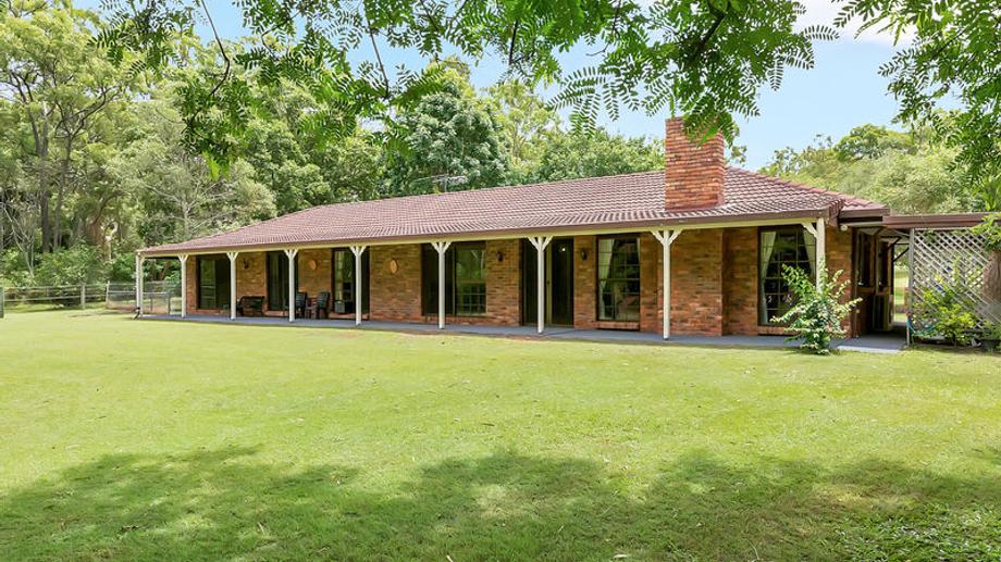 11 Henderson Street Redbank QLD 