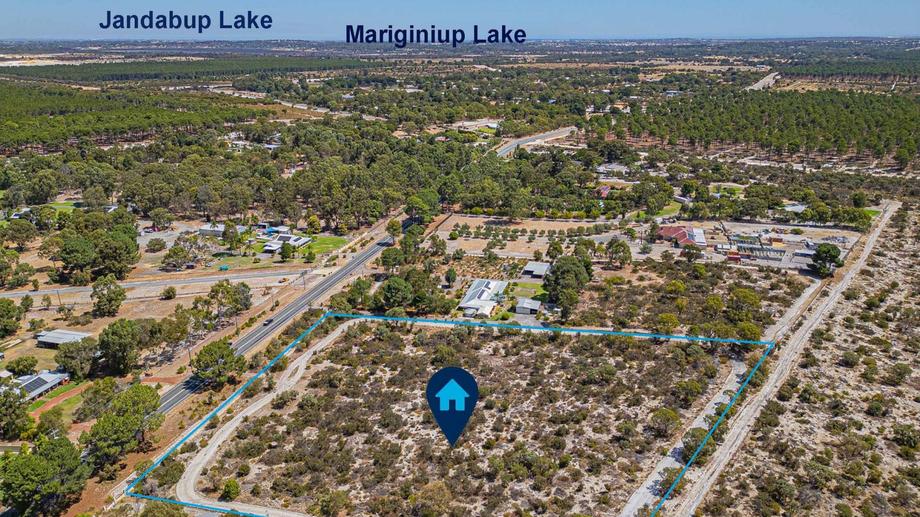 563 Neaves Road Mariginiup WA 6078