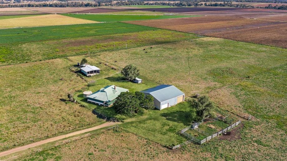 26 Gray Lane Rosehill QLD 4370