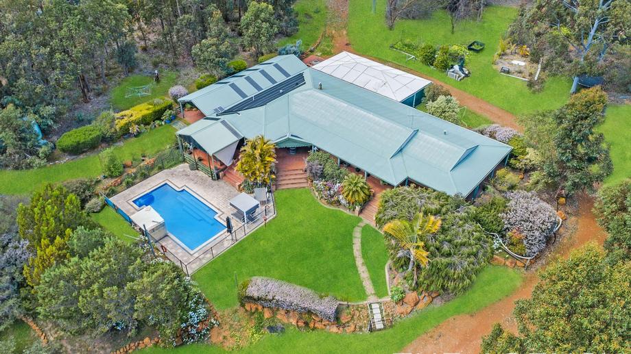 64 Old Coach Road West Gidgegannup WA 6083
