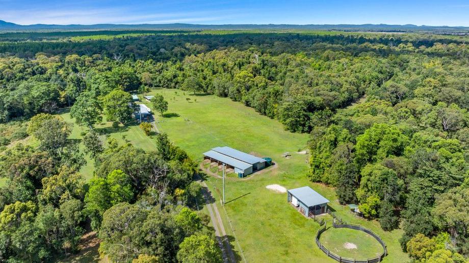 260 Yaxleys Road Byfield QLD 4703