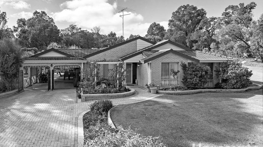 12 Seery Court Lake Clifton WA 6215