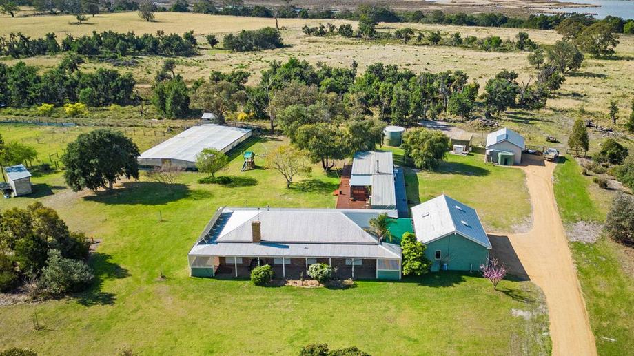 619 Woodpile Road Meerlieu VIC 3862