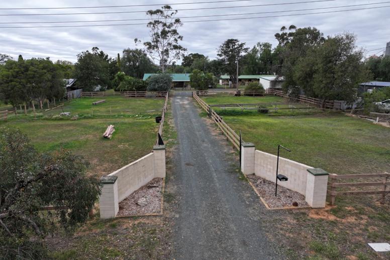 13-15 Park Road Elmore VIC 3558