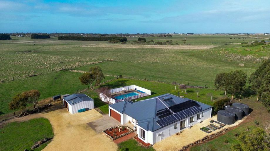 174 Blackwood Road Port Fairy VIC 3284