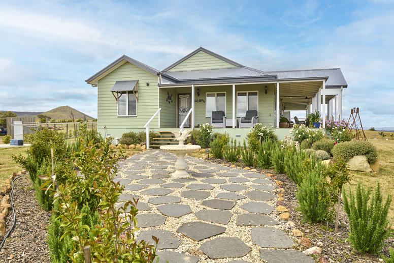 42 Walker Road Heathcote VIC 3523