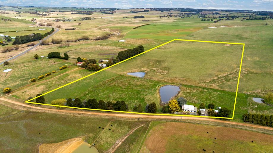 1017 Old Lachlan Road Barry NSW 2799