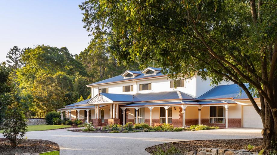 153 Moons Lane Brookfield QLD 4069