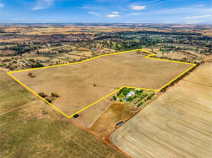 70 Kinvara Road Junee NSW 2663