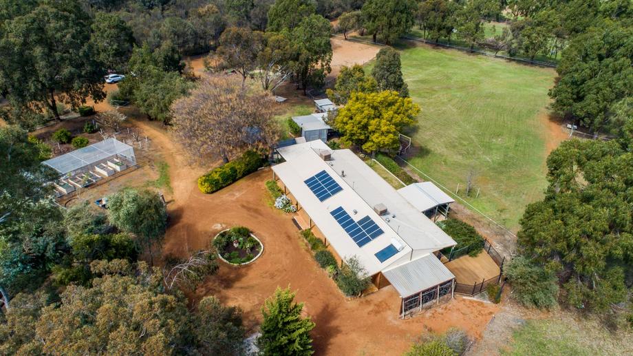 81 Foundry Place Bakers Hill WA 6562