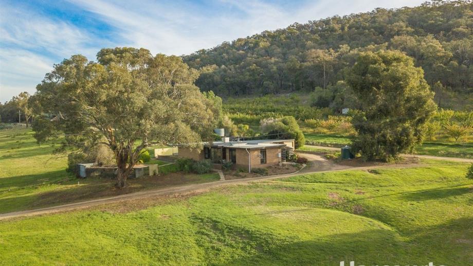 84 Orchard Drive Glenrowan VIC 3675
