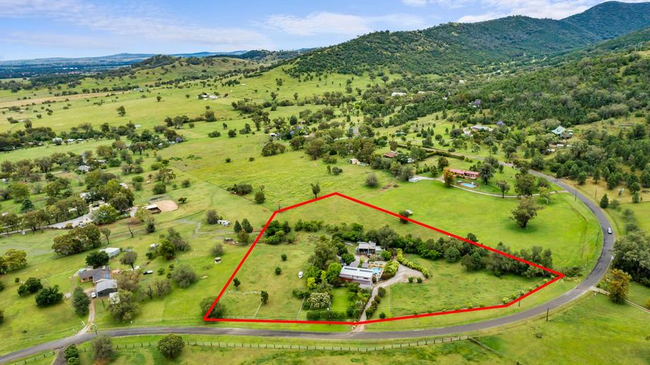 19 Stirling Road Moore Creek NSW 2340