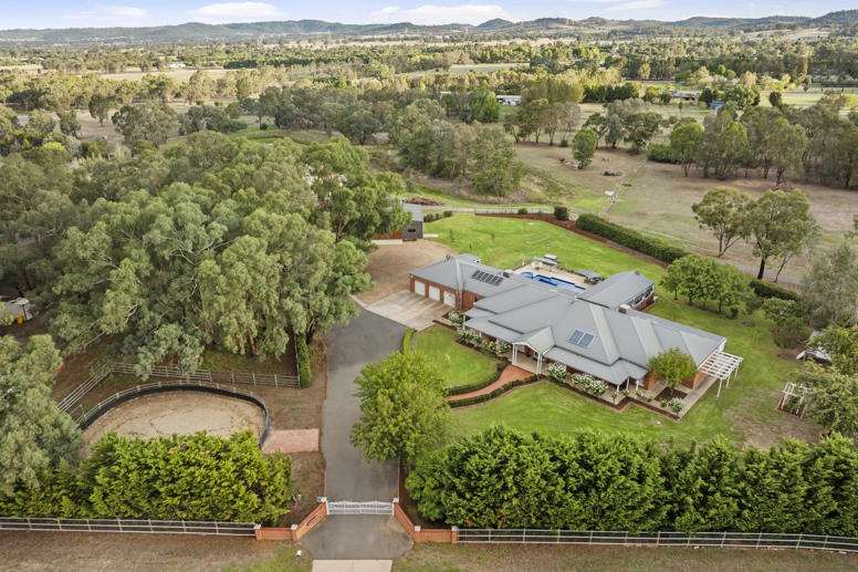 14 Burgan Drive Springvale NSW 2650