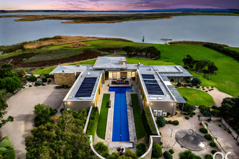 96 & 176 Thorpe Road Clayton Bay SA 5256