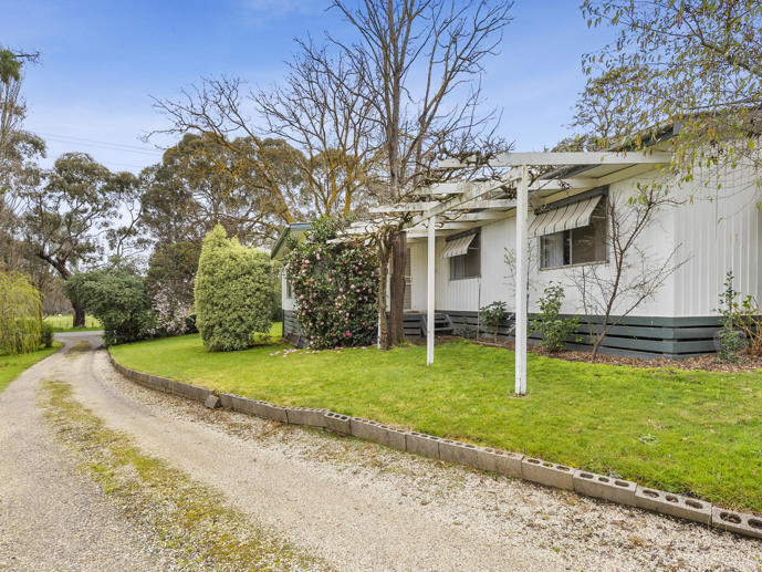 80 Highlands Road Seymour VIC 3660