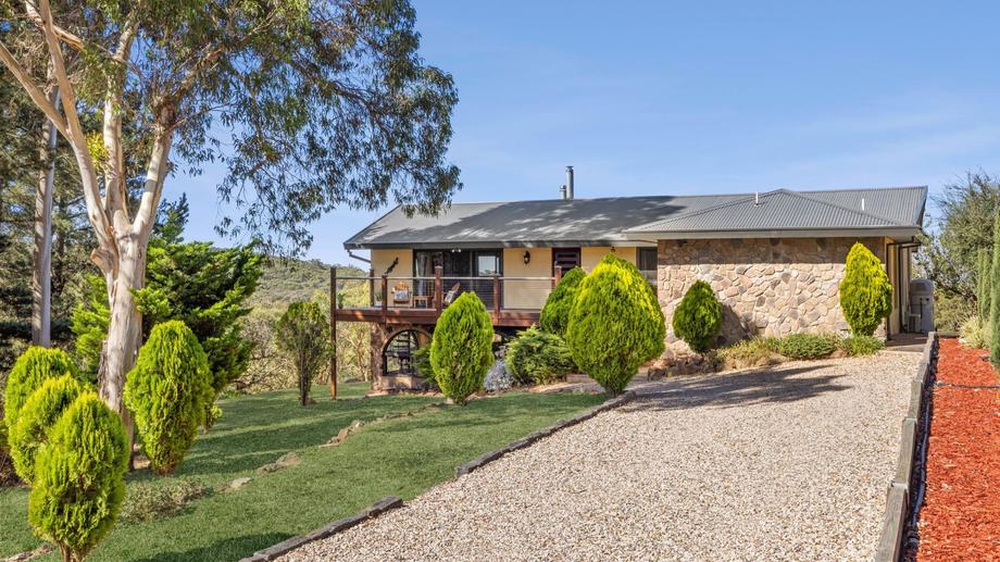 153 Benson Road Gisborne South VIC 3437