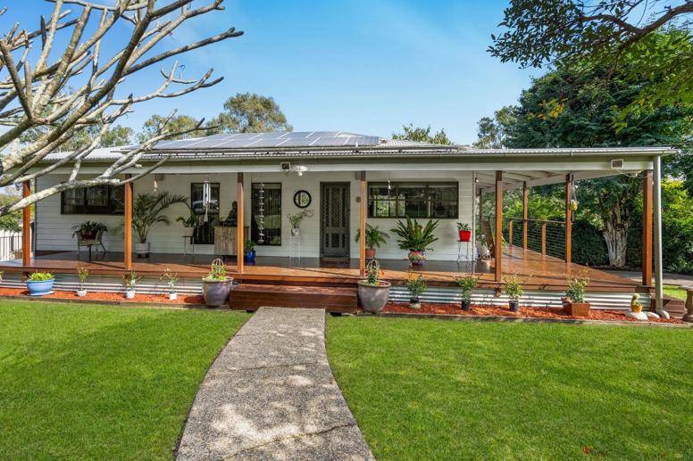 107 Riverside Avenue Barellan Point QLD 4306