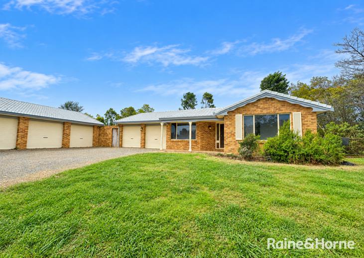 14 Tartarian Crescent Bomaderry NSW 2541