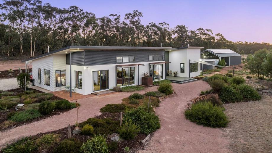 386 Patons Road Axe Creek VIC 3551