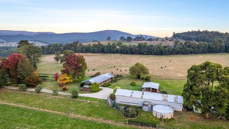 711 Captains Creek Road Glenburn VIC 3717