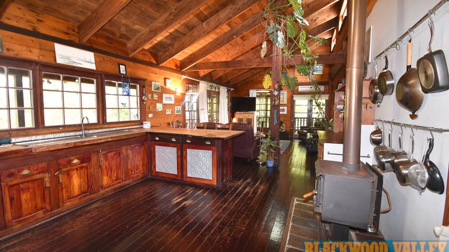 17 Greys Hill Road Bridgetown WA 6255