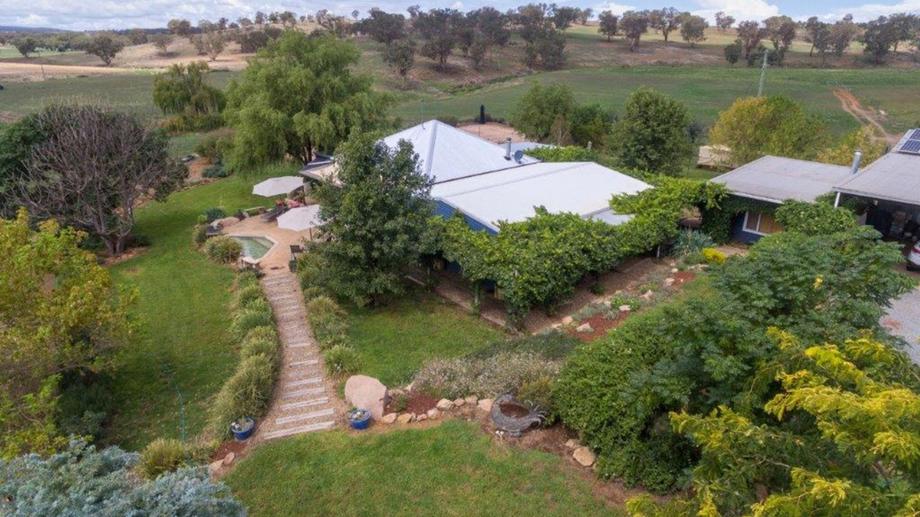 'Puddingto Sullivans Road Manildra NSW 2865