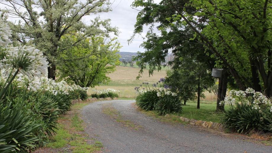 722 Sofala Road Laffing Waters NSW 2795