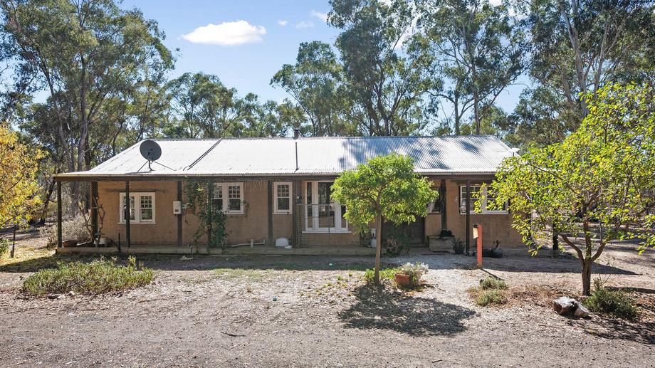 1345 Landrigan Road Daisy Hill VIC 3465