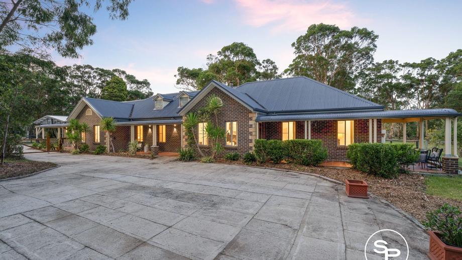 33 Smith Street Kentlyn NSW 2560