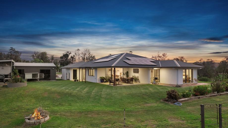 234  Stumm Road Southside QLD 4570